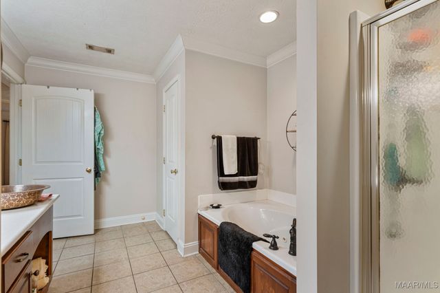 2027 Maplewood Lane, Clanton, AL 35045