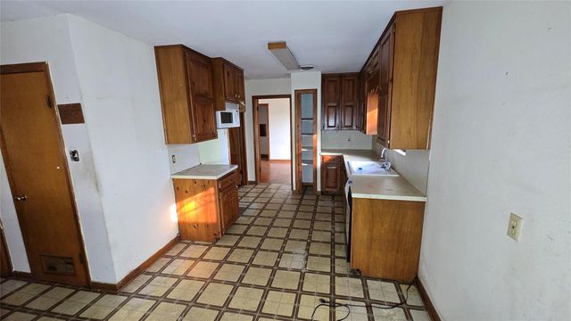 103 Long Drive, Baytown, TX 77521