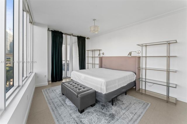 185 SW 7th St 603, Miami, FL 33130