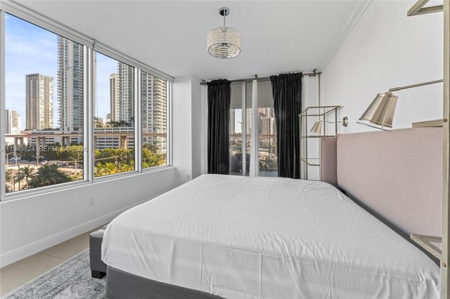 185 SW 7th St 603, Miami, FL 33130