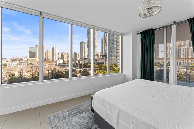 185 SW 7th St 603, Miami, FL 33130