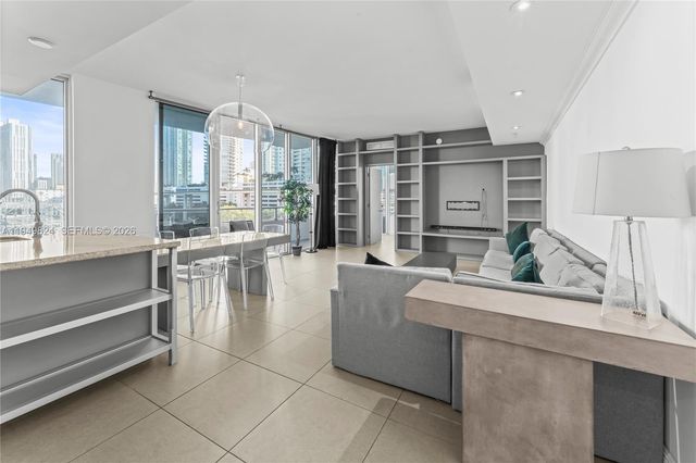 185 SW 7th St 603, Miami, FL 33130