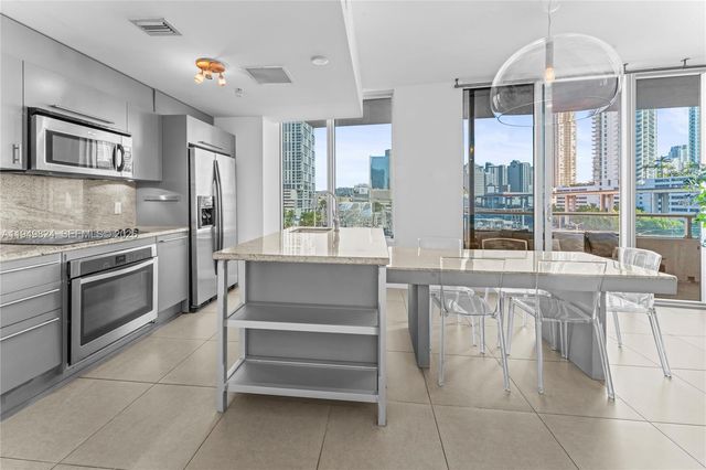 185 SW 7th St 603, Miami, FL 33130