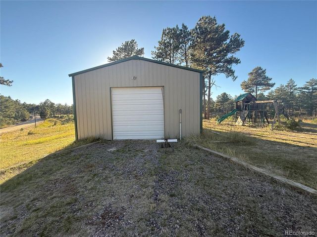 40683 Topaz Dr, Deer Trail, CO 80105