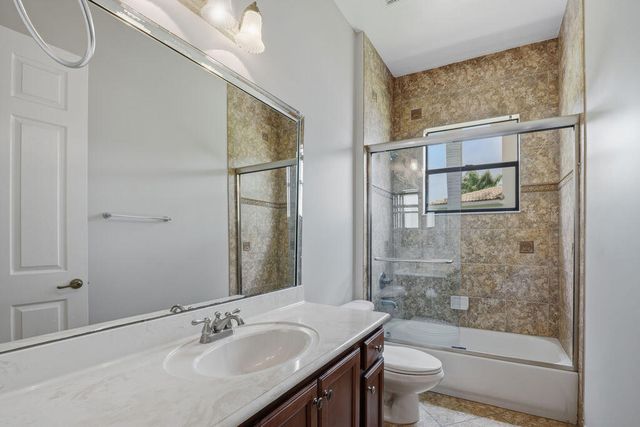 8105 FERENTINO Pass, Delray Beach, FL 33446