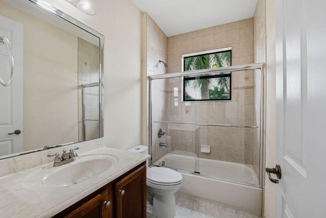 8105 FERENTINO Pass, Delray Beach, FL 33446