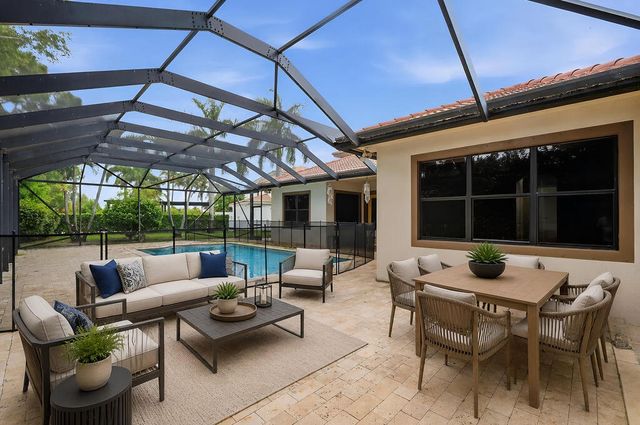 8105 FERENTINO Pass, Delray Beach, FL 33446