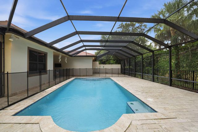 8105 FERENTINO Pass, Delray Beach, FL 33446