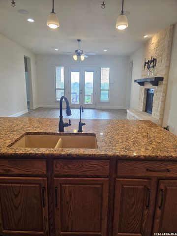 29024 Throssel Ln, San Antonio, TX 78260