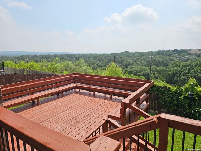 29024 Throssel Ln, San Antonio, TX 78260
