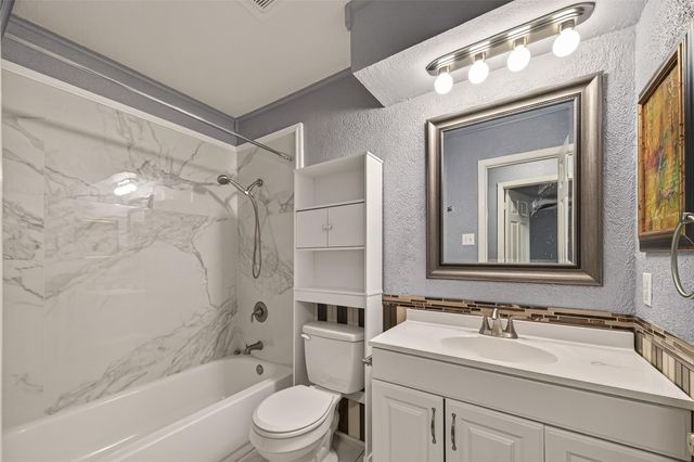 16219 Rill Lane, Houston, TX 77062