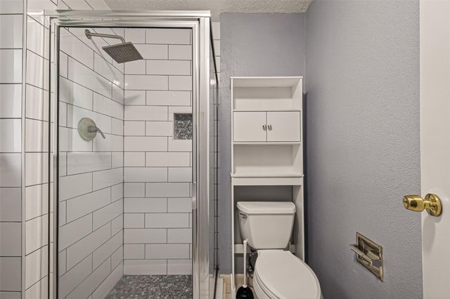 16219 Rill Lane, Houston, TX 77062