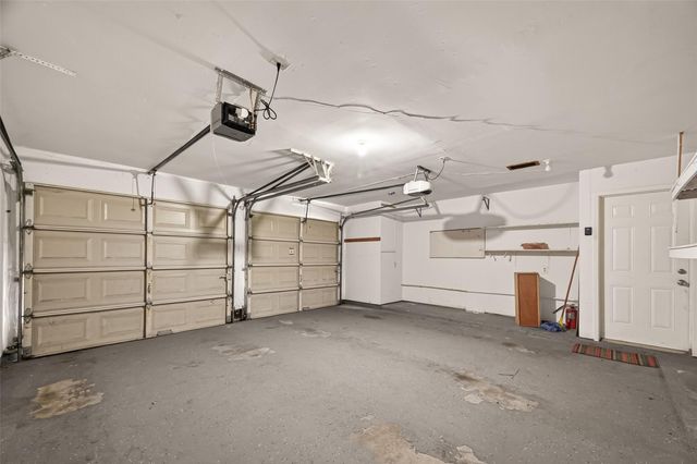 16219 Rill Lane, Houston, TX 77062