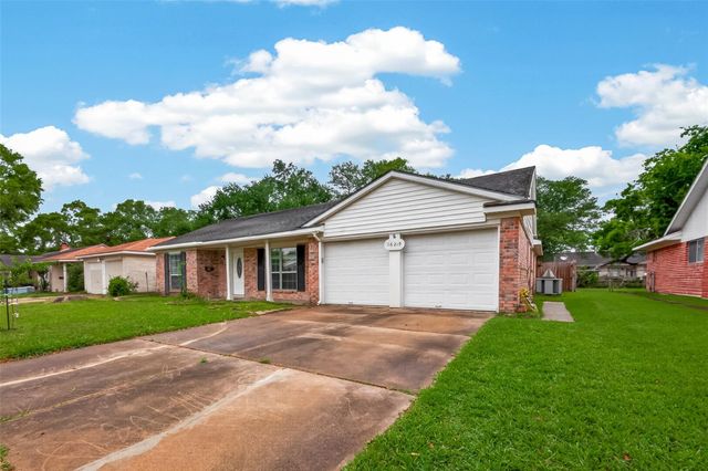 16219 Rill Lane, Houston, TX 77062