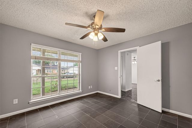 16219 Rill Lane, Houston, TX 77062