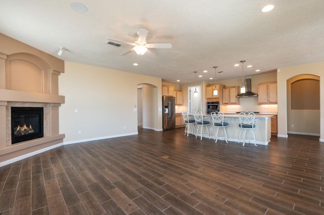 2100 Cave Creek Lane NW, Albuquerque, NM 87120