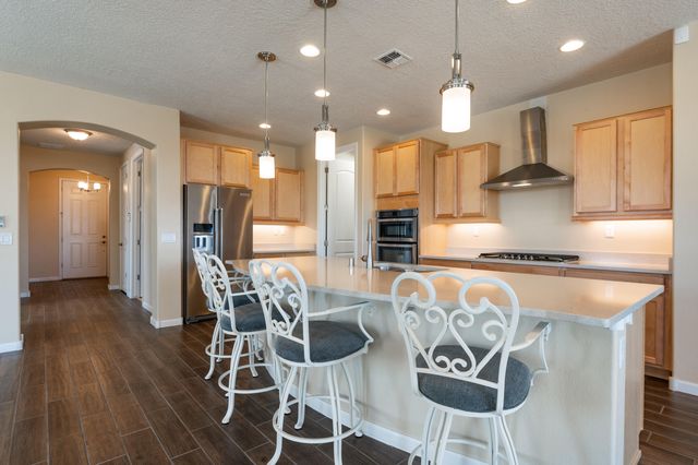 2100 Cave Creek Lane NW, Albuquerque, NM 87120