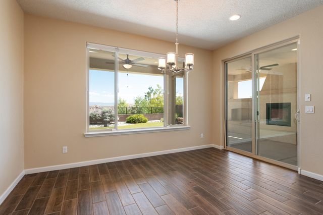 2100 Cave Creek Lane NW, Albuquerque, NM 87120
