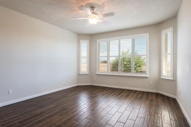 2100 Cave Creek Lane NW, Albuquerque, NM 87120