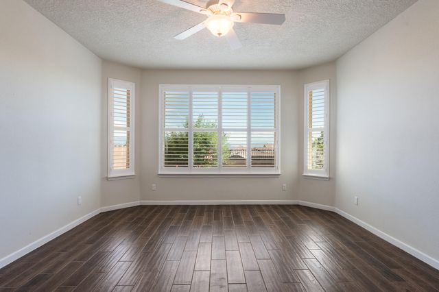 2100 Cave Creek Lane NW, Albuquerque, NM 87120