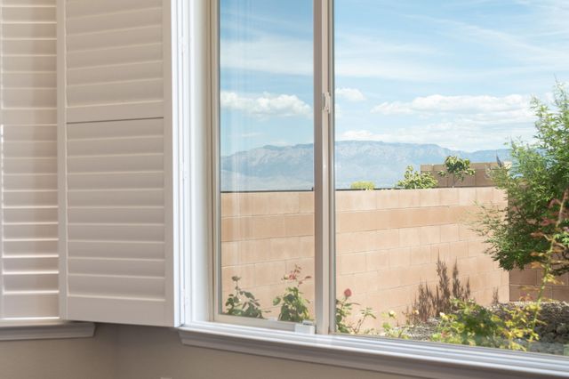 2100 Cave Creek Lane NW, Albuquerque, NM 87120