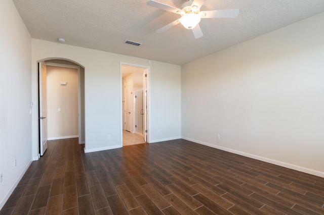 2100 Cave Creek Lane NW, Albuquerque, NM 87120