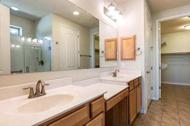 2100 Cave Creek Lane NW, Albuquerque, NM 87120