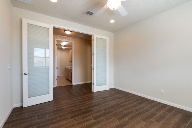 2100 Cave Creek Lane NW, Albuquerque, NM 87120