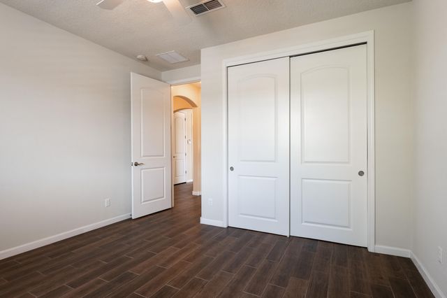 2100 Cave Creek Lane NW, Albuquerque, NM 87120