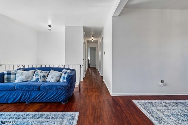 372 W Point Ave, Franklin Twp., NJ 08873