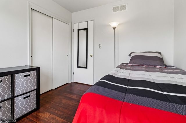 372 W Point Ave, Franklin Twp., NJ 08873