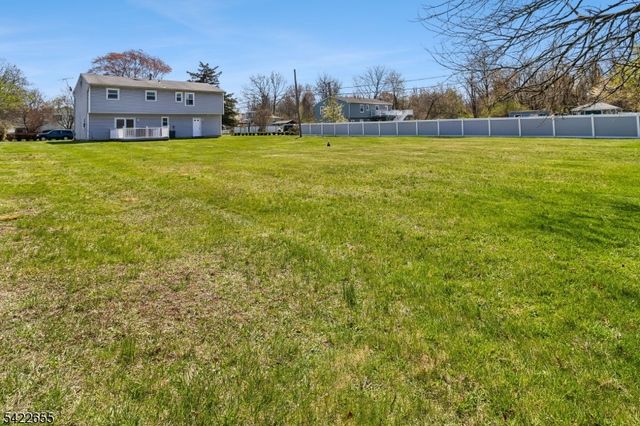 372 W Point Ave, Franklin Twp., NJ 08873