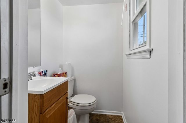 372 W Point Ave, Franklin Twp., NJ 08873