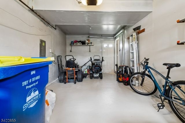 372 W Point Ave, Franklin Twp., NJ 08873