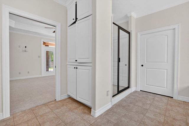 5308 Quaker Ridge Court, College Station, TX 77845