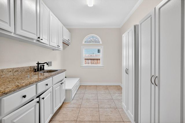 5308 Quaker Ridge Court, College Station, TX 77845