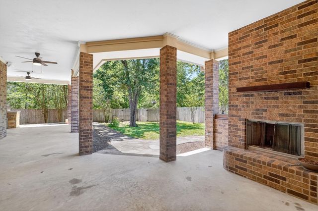5308 Quaker Ridge Court, College Station, TX 77845