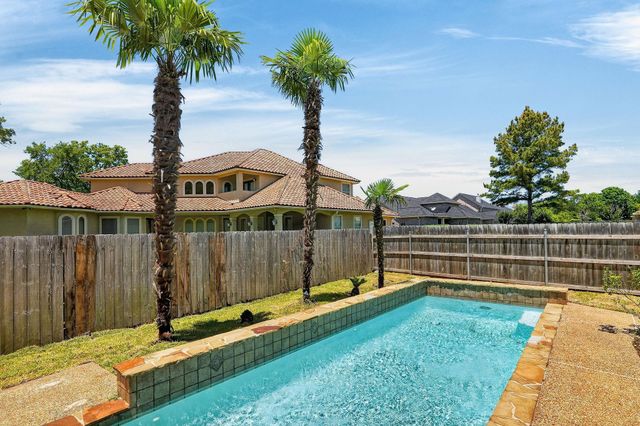 5308 Quaker Ridge Court, College Station, TX 77845