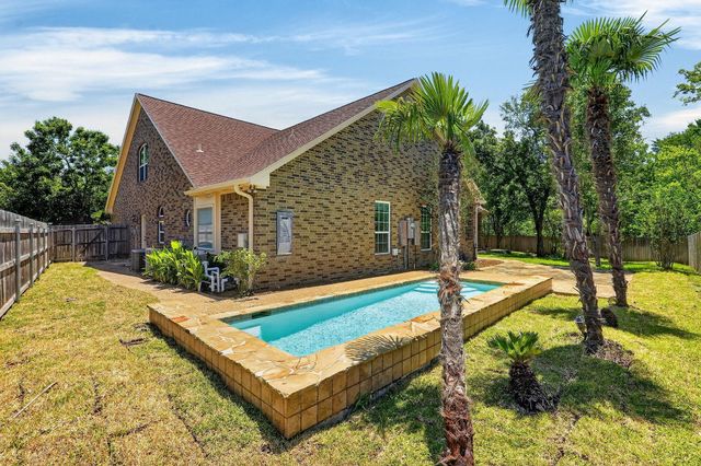 5308 Quaker Ridge Court, College Station, TX 77845