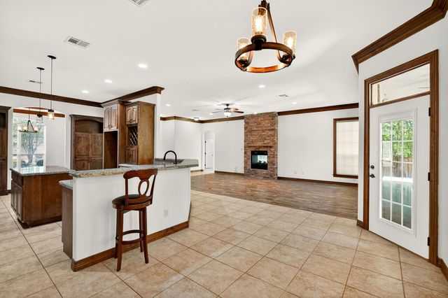 5308 Quaker Ridge Court, College Station, TX 77845