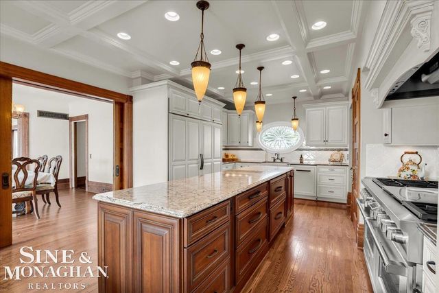 1337 Oakland Avenue, Saint Clair, MI 48079