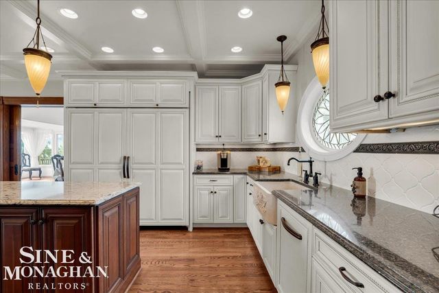 1337 Oakland Avenue, Saint Clair, MI 48079