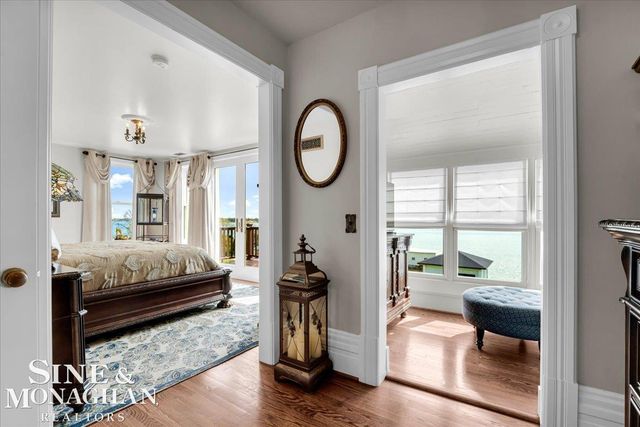 1337 Oakland Avenue, Saint Clair, MI 48079