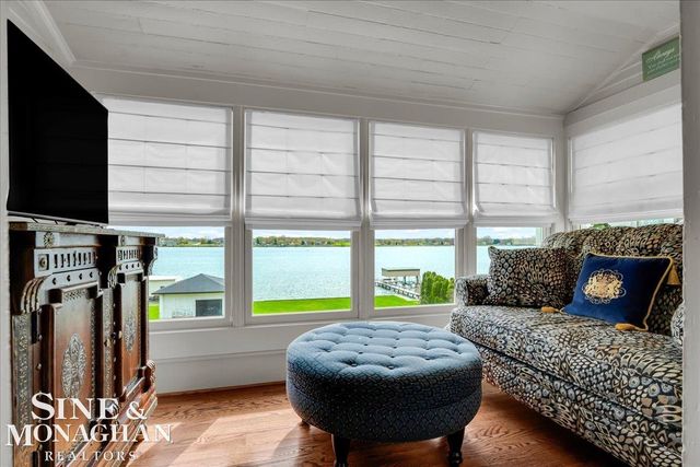 1337 Oakland Avenue, Saint Clair, MI 48079