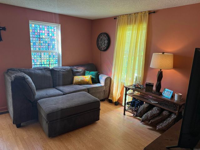 406 W Clinton Street, Heber Springs, AR 72543