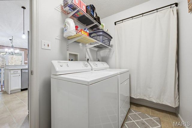 1138 Silo Bend Drive 327A, Wentzville, MO 63385