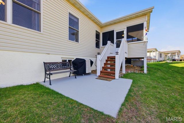 1138 Silo Bend Drive 327A, Wentzville, MO 63385