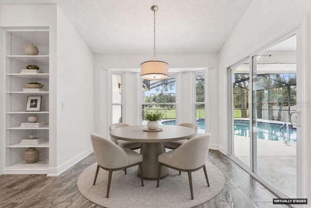 2418 SWEETWATER COUNTRY CLUB PLACE DRIVE, Apopka, FL 32712