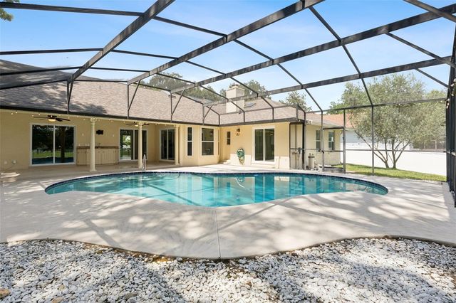 2418 SWEETWATER COUNTRY CLUB PLACE DRIVE, Apopka, FL 32712