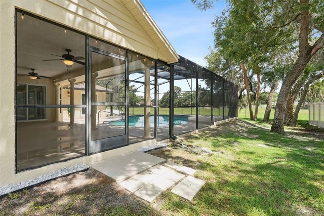 2418 SWEETWATER COUNTRY CLUB PLACE DRIVE, Apopka, FL 32712